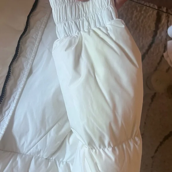 Moncler Ivory Quilted Jacket - Picture 8 of 12